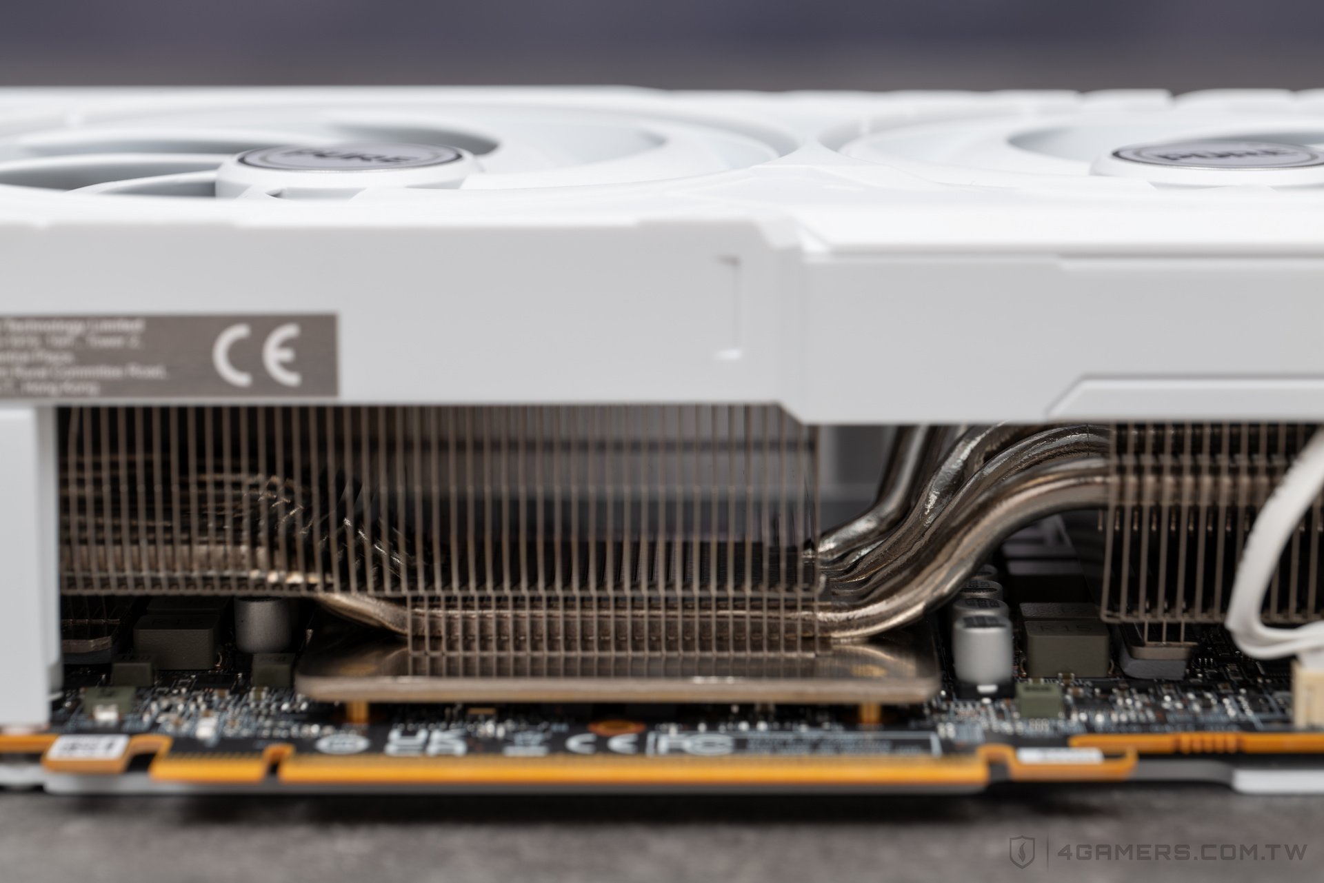  PURE Radeon RX 9070 XT RX 9070 4Gamers
